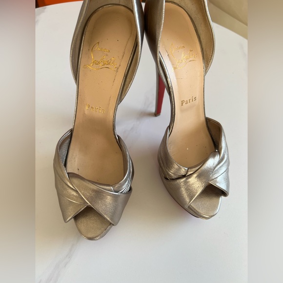 Beautiful Christian Louboutin Platform Heels - Picture 2 of 5